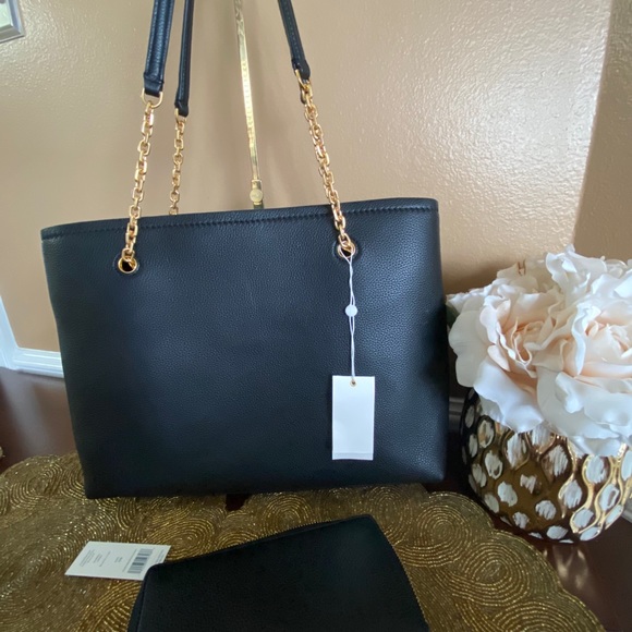 Brand new 🏷Tory Burch Carson tote and wallet🕶🌹 - Picture 16 of 16